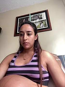 Vaiolet a online show from January 2025 06:19:01 PM