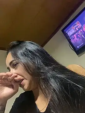 Snapshot of Vaiolet_a chatting on February 2026 06:24:01 AM Vaiolet a online show from February 2026 06:24:01 AM