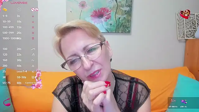 iamyourdream89 online show from February 2025 01:30:02 PM