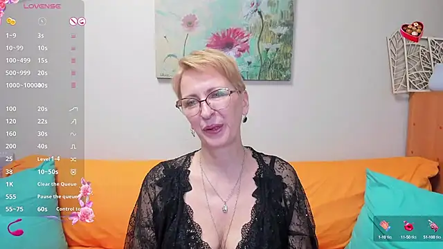 iamyourdream89 online show from March 2025 06:33:01 PM