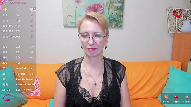 iamyourdream89 online show from March 2025 09:32:02 PM