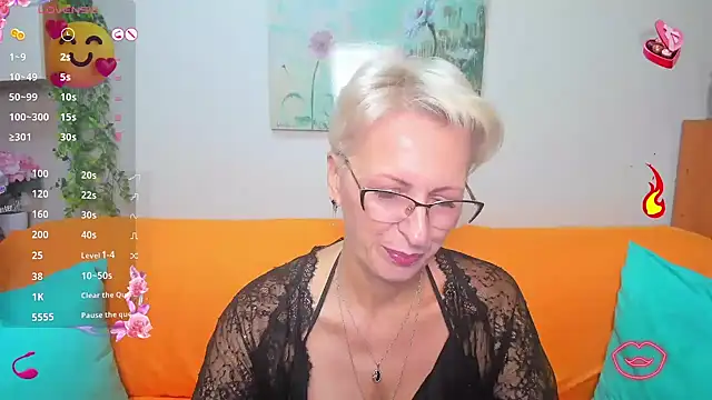 iamyourdream89 online show from October 2025 10:12:02 AM