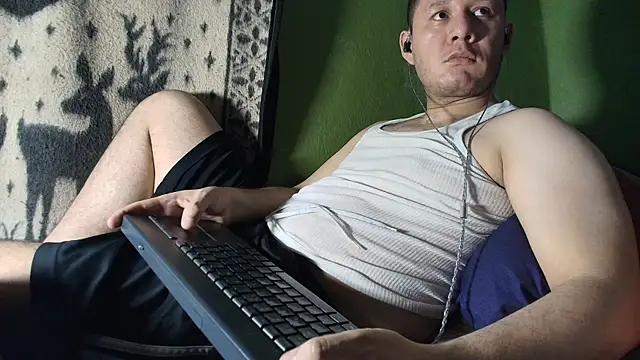 Snapshot of sweet_cock28 chatting on April 2026 03:31:02 AM sweet cock28 online show from April 2026 03:31:02 AM