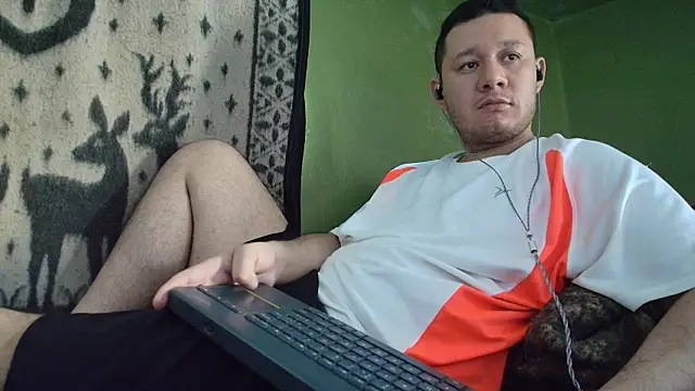 Snapshot of sweet_cock28 chatting on April 2026 03:25:02 PM sweet cock28 online show from April 2026 03:25:02 PM