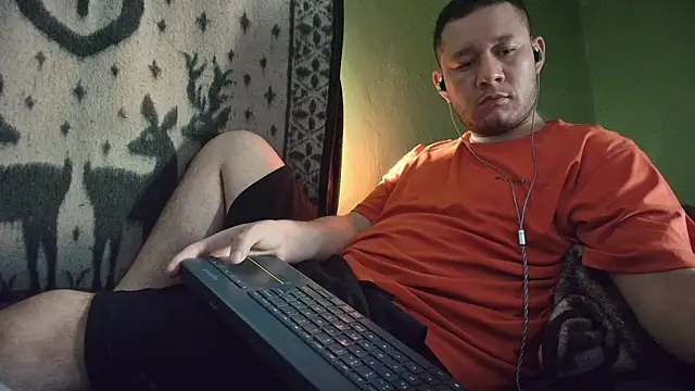 Snapshot of sweet_cock28 chatting on May 2026 02:00:01 PM sweet cock28 online show from May 2026 02:00:01 PM