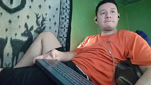 Snapshot of sweet_cock28 chatting on May 2026 03:09:01 PM sweet cock28 online show from May 2026 03:09:01 PM