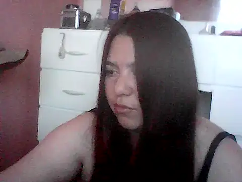 Snapshot of Oxitocina2000 chatting on November 2025 09:35:02 PM Oxitocina2000 online show from November 2025 09:35:02 PM