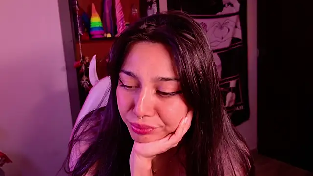 amber yull online show from May 2026 02:24:02 PM