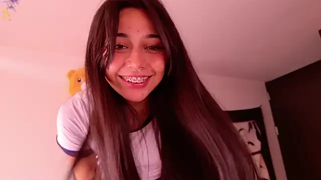 amber yull online show from June 2026 03:39:02 PM