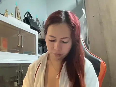 Snapshot of UrLove_Marga chatting on December 2025 11:00:01 PM UrLove Marga online show from December 2025 11:00:01 PM