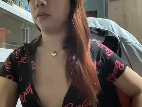 Snapshot of UrLove_Marga chatting on February 2026 12:26:02 AM UrLove Marga online show from February 2026 12:26:02 AM