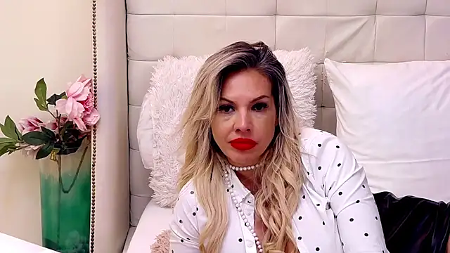 SashaAllford online show from January 2025 11:00:01 AM