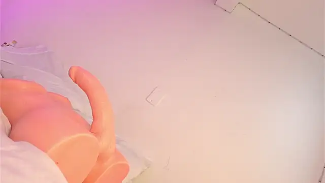 nicolette sweet  online show from January 2025 02:58:02 PM