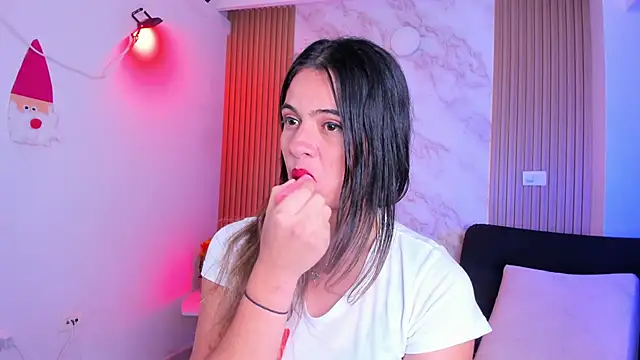 Megan blue7 online show from February 2025 05:50:02 PM