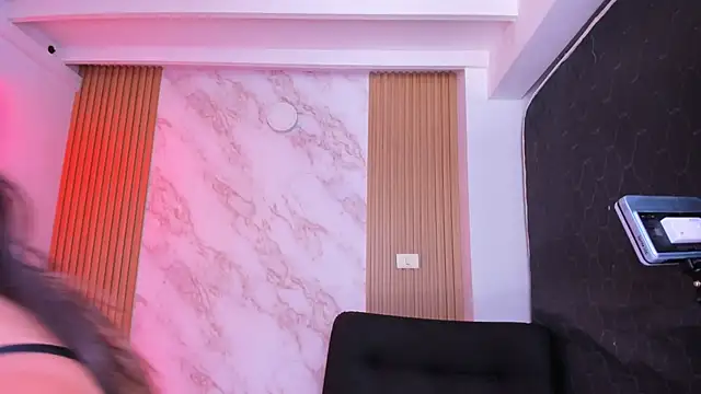 Megan blue7 online show from February 2025 06:04:02 PM