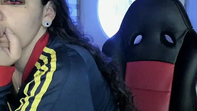 natasha logan  online show from March 2026 04:07:01 AM