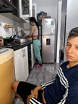 catire2323 online show from December 2024 06:37:01 PM