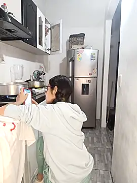 catire2323 online show from December 2024 09:40:02 PM