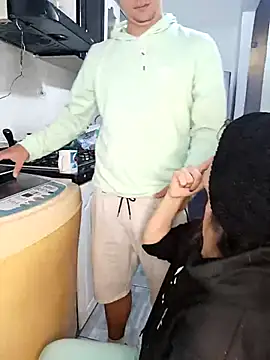 catire2323 online show from March 2025 01:57:02 PM