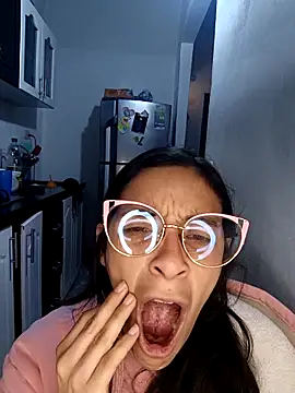 catire2323 online show from February 2026 02:56:02 PM