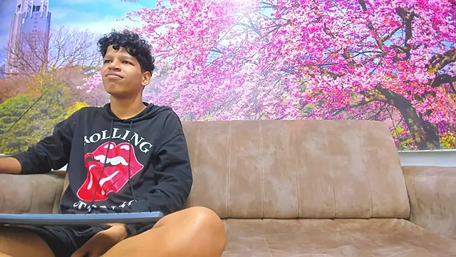 BvlgarVoyss online show from November 2025 06:17:01 PM