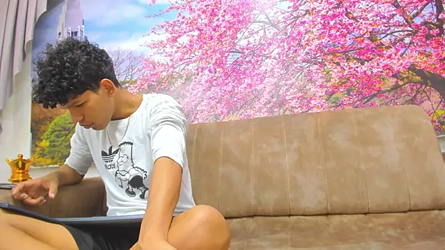 BvlgarVoyss online show from November 2025 04:46:01 PM