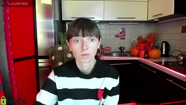 TayanaJons online show from October 2025 06:56:02 AM