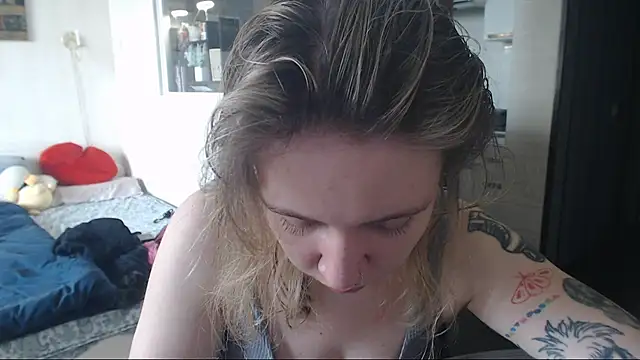 amanda kiss kiss online show from March 2025 10:18:02 AM