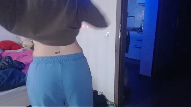 amanda kiss kiss online show from November 2025 11:03:02 AM