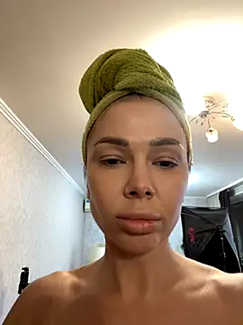 StripBianka online show from November 2025 09:09:01 AM