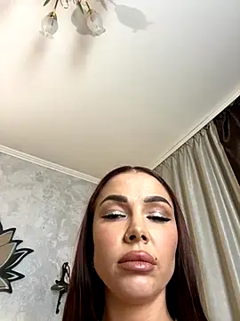 StripBianka online show from November 2025 03:12:01 PM