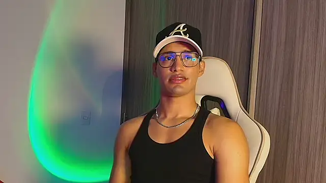 Jimmy Leeh  online show from October 2025 11:15:01 PM