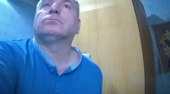 Snapshot of GYurmoka70 chatting on December 2024 11:44:02 PM GYurmoka70 online show from December 2024 11:44:02 PM