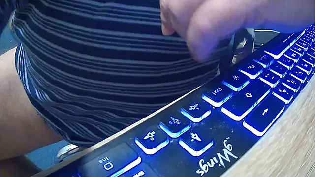 Snapshot of GYurmoka70 chatting on December 2025 06:19:02 AM GYurmoka70 online show from December 2025 06:19:02 AM