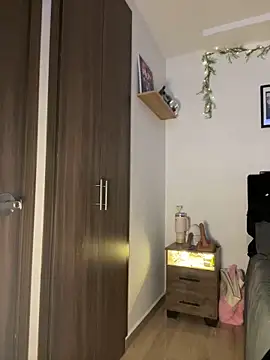 crystal bunny7 online show from January 2025 03:09:01 AM