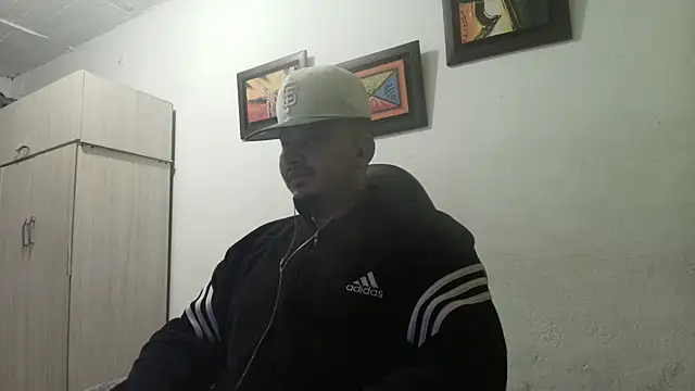 myke andrade online show from October 2025 04:00:02 AM