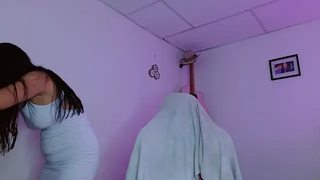 Dakota bumm online show from November 2025 04:42:02 PM