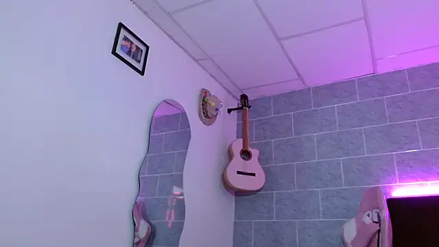 Dakota bumm online show from April 2026 06:53:01 PM