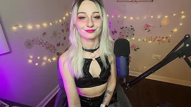 Starr1123 online show from April 2026 04:08:02 AM