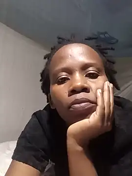 Queentesi online show from March 2025 05:47:02 PM