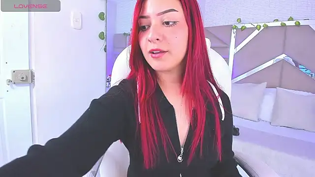Zoe Lennoxx online show from January 2025 08:11:02 PM