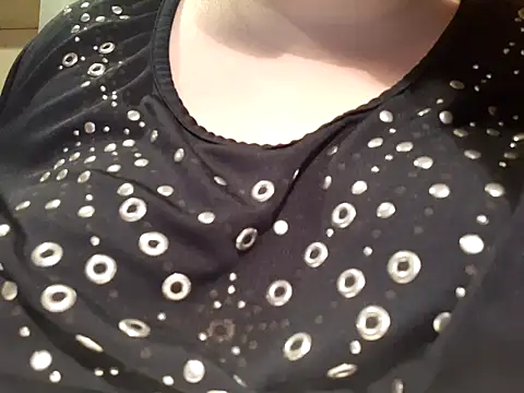 D Marinna online show from March 2025 07:06:02 PM