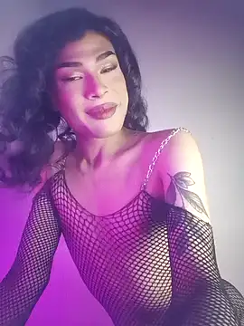 Victor-and-shelly online show from October 2025 06:59:01 PM