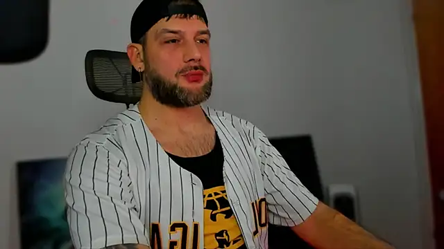 LexXHardy online show from January 2025 03:43:01 PM