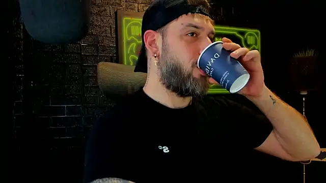 LexXHardy online show from February 2025 07:20:01 AM