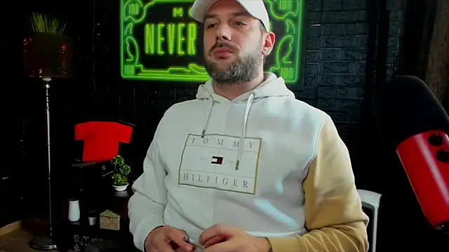 LexXHardy online show from February 2025 11:52:01 AM