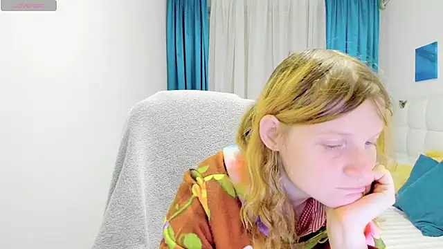 Kathlyn  Heath online show from November 2025 08:25:02 PM