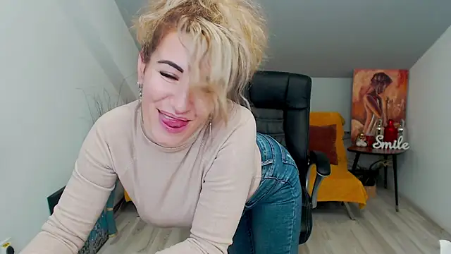 Cassandra Hotty online show from January 2025 03:58:02 PM