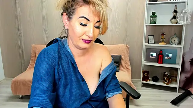 Cassandra Hotty online show from March 2025 07:26:02 AM