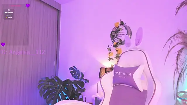 Snapshot of Anngel_1 chatting on December 2024 09:58:02 PM Anngel 1 online show from December 2024 09:58:02 PM